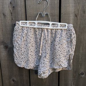 Brandy Melville Flowy shorts